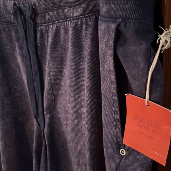 Mossimo Supply Co, Dark Wash Shorts, Size XL - Picture 2 of 3